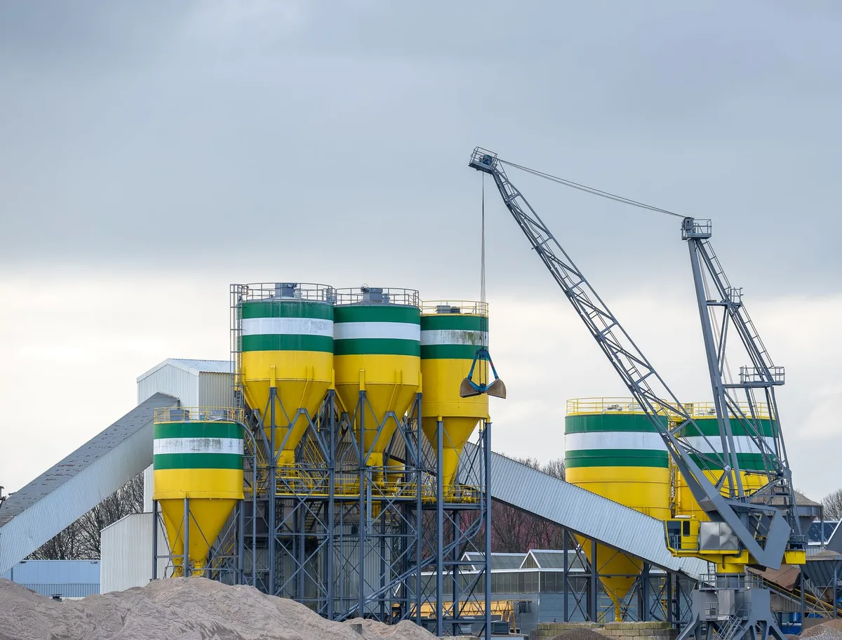 France 2030 — appels à projets décarbonation industrie lourde : financement des procédés bas-carbone acier, ciment, verre, chimie