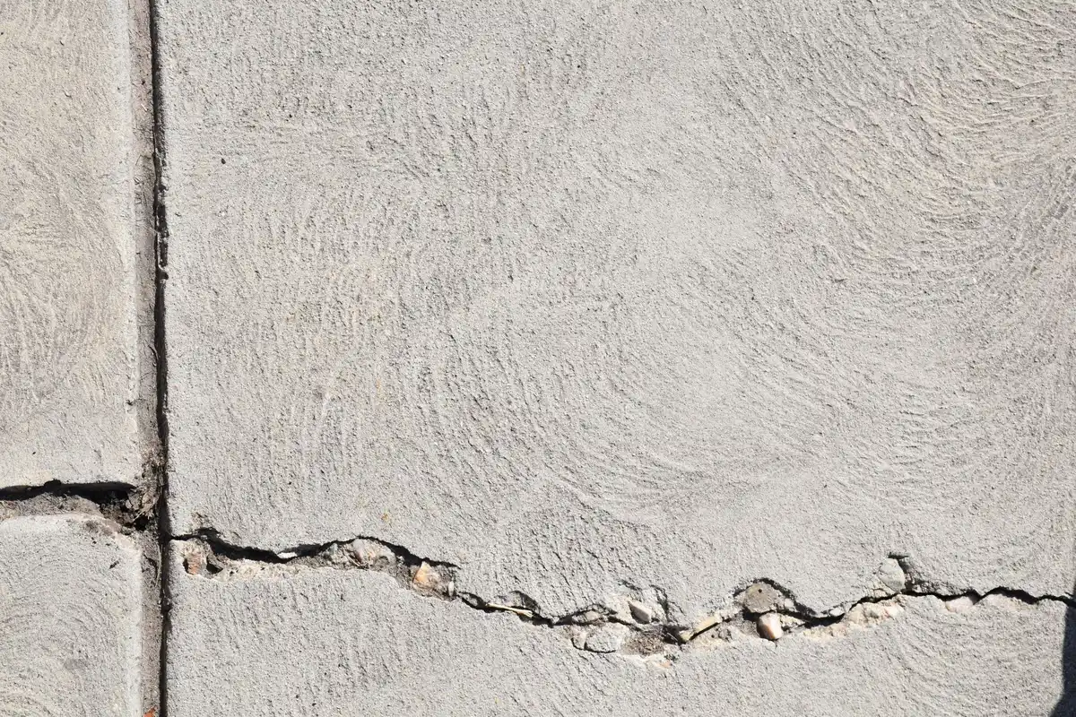 Injection résine fissures béton armé — réparation structurelle
