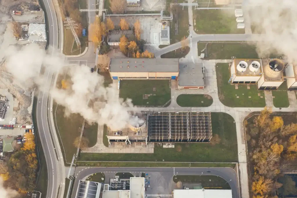 Décarbonation d'une cimenterie industrielle : réduction du clinker, CCS et combustibles alternatifs