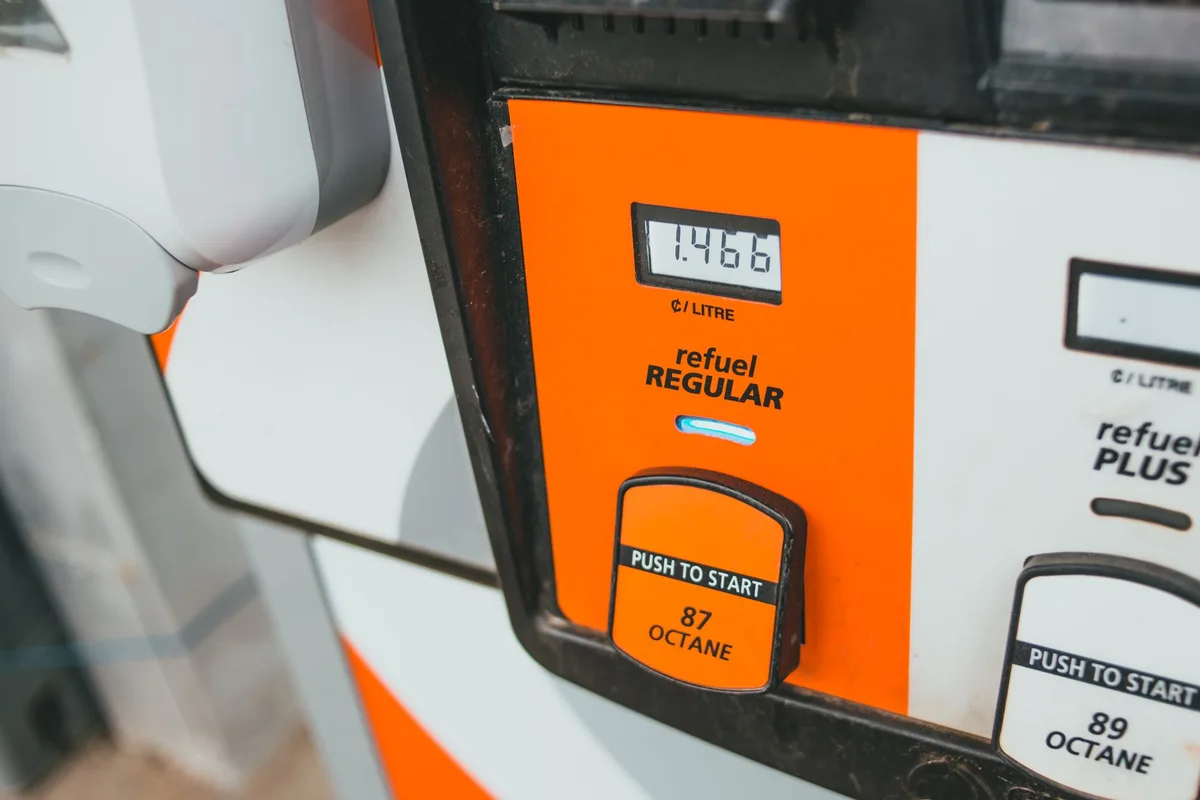 Variateur de vitesse (VSD/VFD) sur pompe industrielle : la loi des cubes permet de réduire la puissance de 49 % en diminuant la vitesse de 20 %