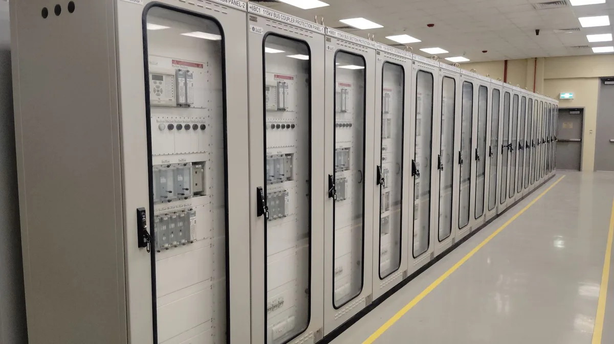 Système GTB (BAT-TH-116) installé dans un bâtiment tertiaire pour optimiser la consommation énergétique