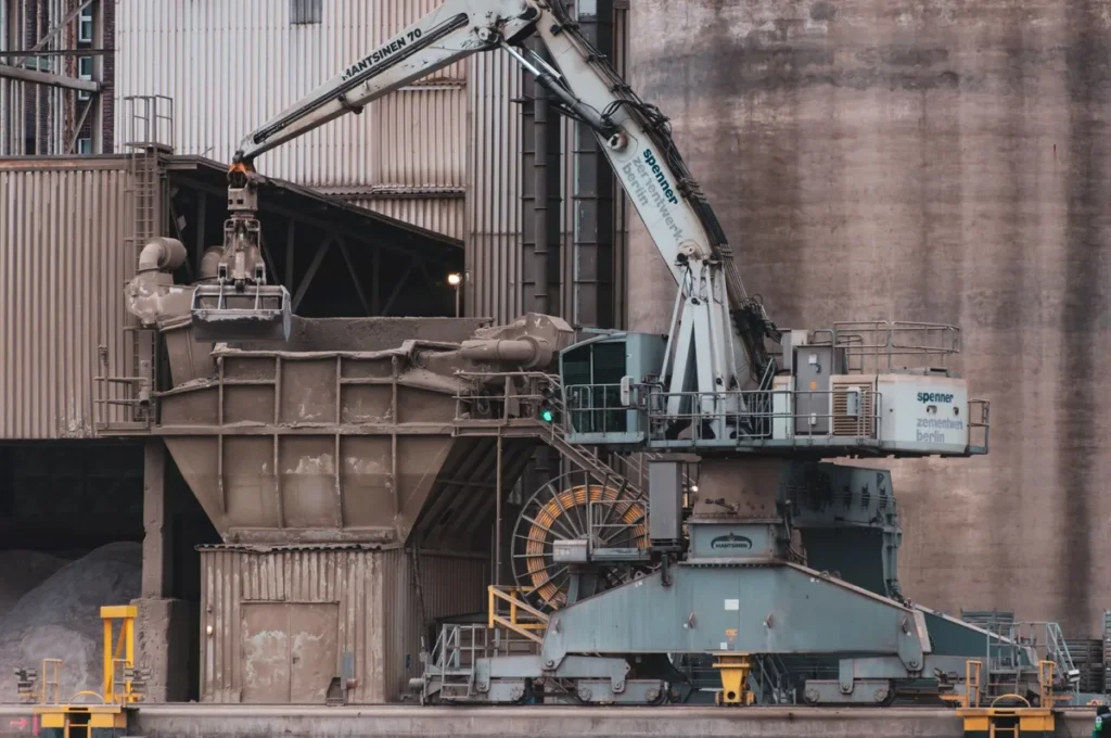 Effacement et délestage électrique industriel — mécanisme de capacité RTE, marchés de flexibilité et revenus potentiels 50 000-300 000 €/an pour les sites industriels ≥ 1 MW