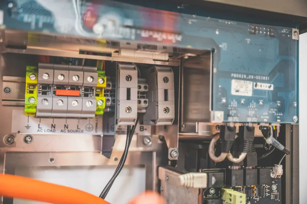 Rénovation GTB existante (retrofit) — remplacement contrôleurs pneumatiques et modernisation superviseur IP