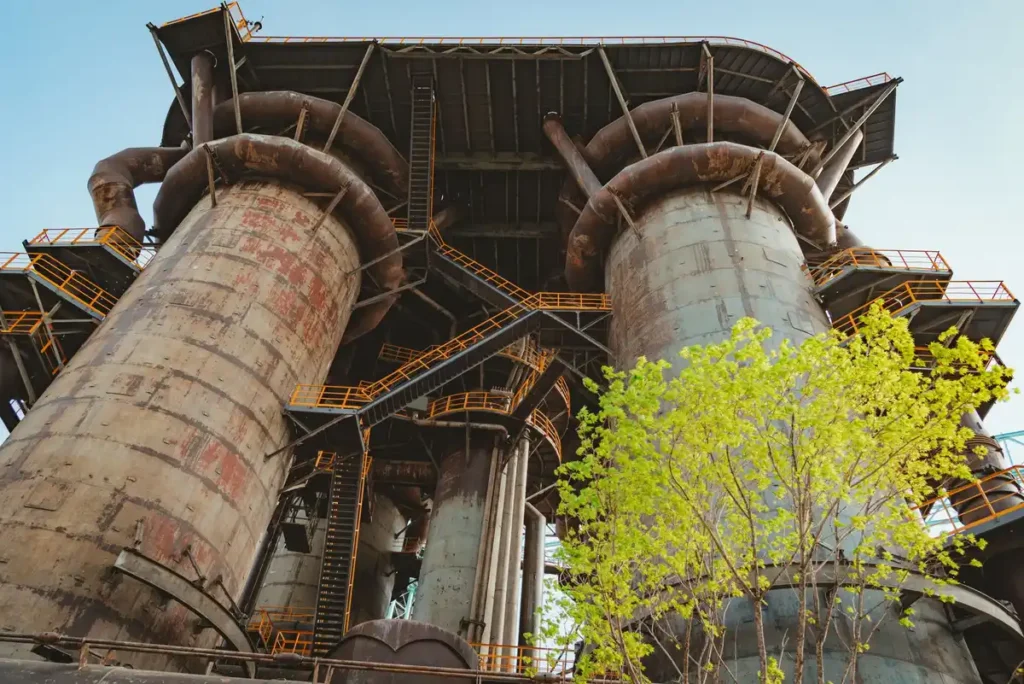 Sites industriels lourds (sidérurgie, ciment, chimie) en transition bas carbone