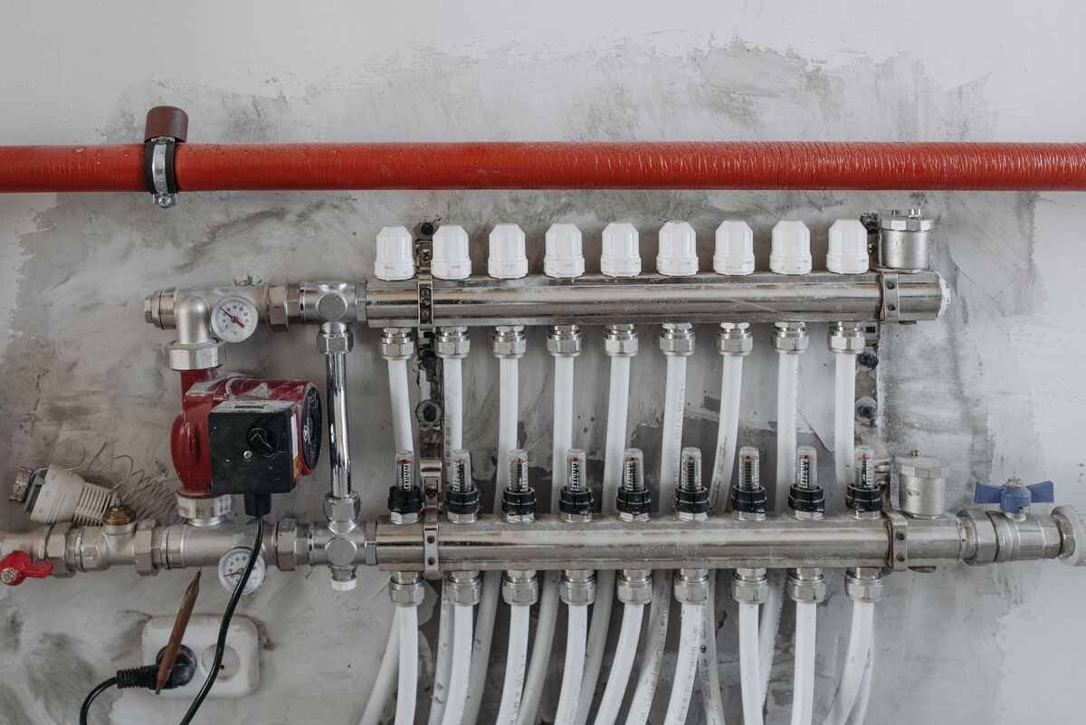Vannes et brides non isolées sur réseau vapeur