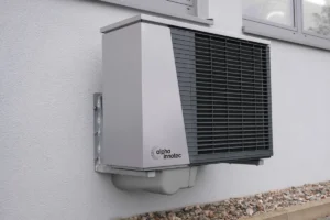 Variation electronique de vitesse (VEV) sur pompe industrielle : reduction de la consommation electrique de 30 a 50% grace aux lois de similitude